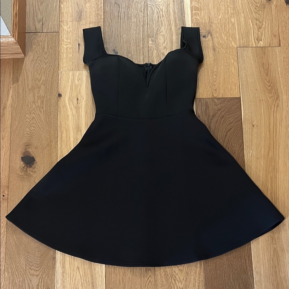 Glamorous Black Plunge Sweetheart neckline Mini Dress off the shoulder
